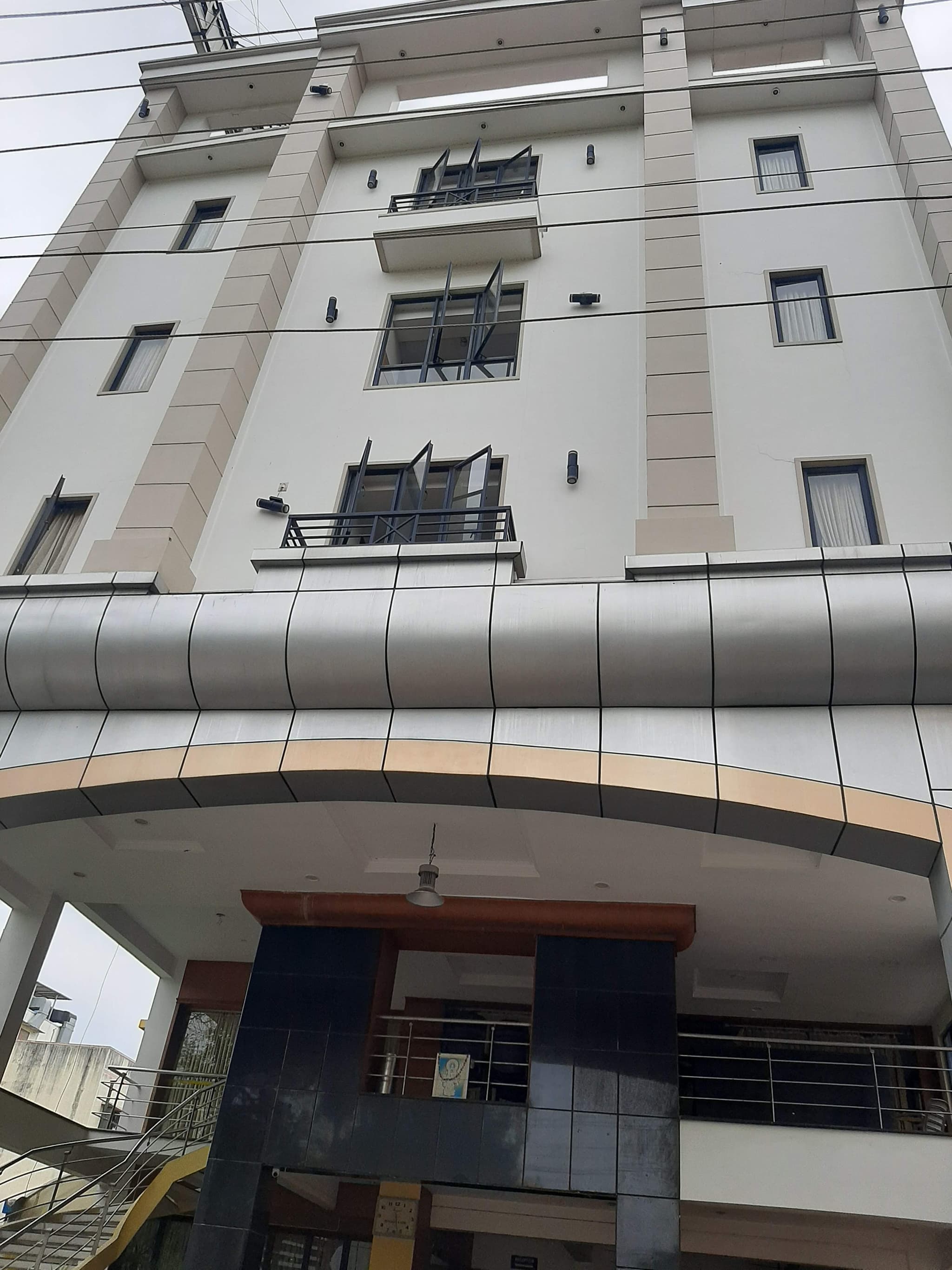 Maruthi Hall AC by Hotel Sri Ram - Image 1