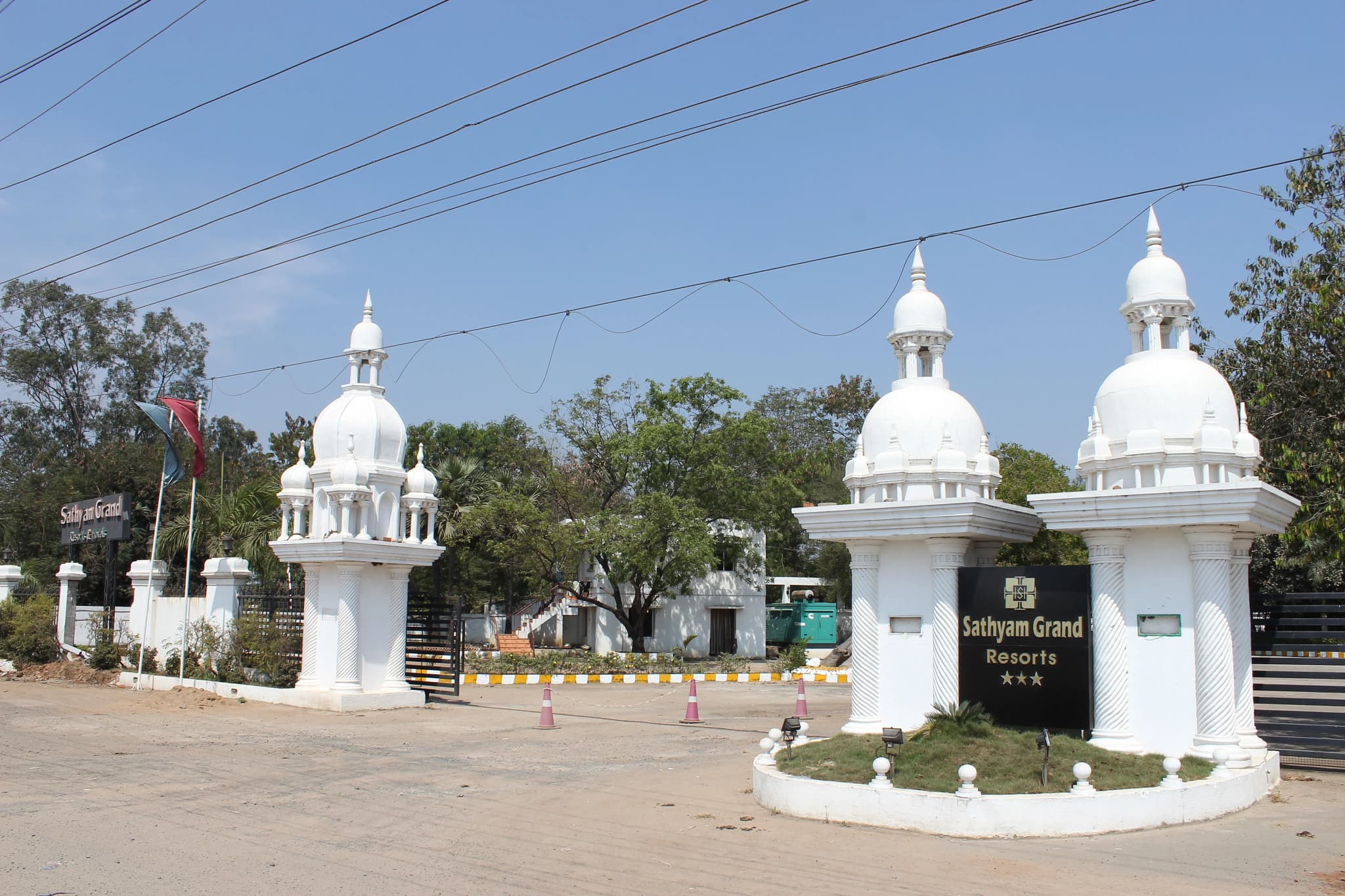 Grand Ball Room by Sathyam Grand Resort - Image 1