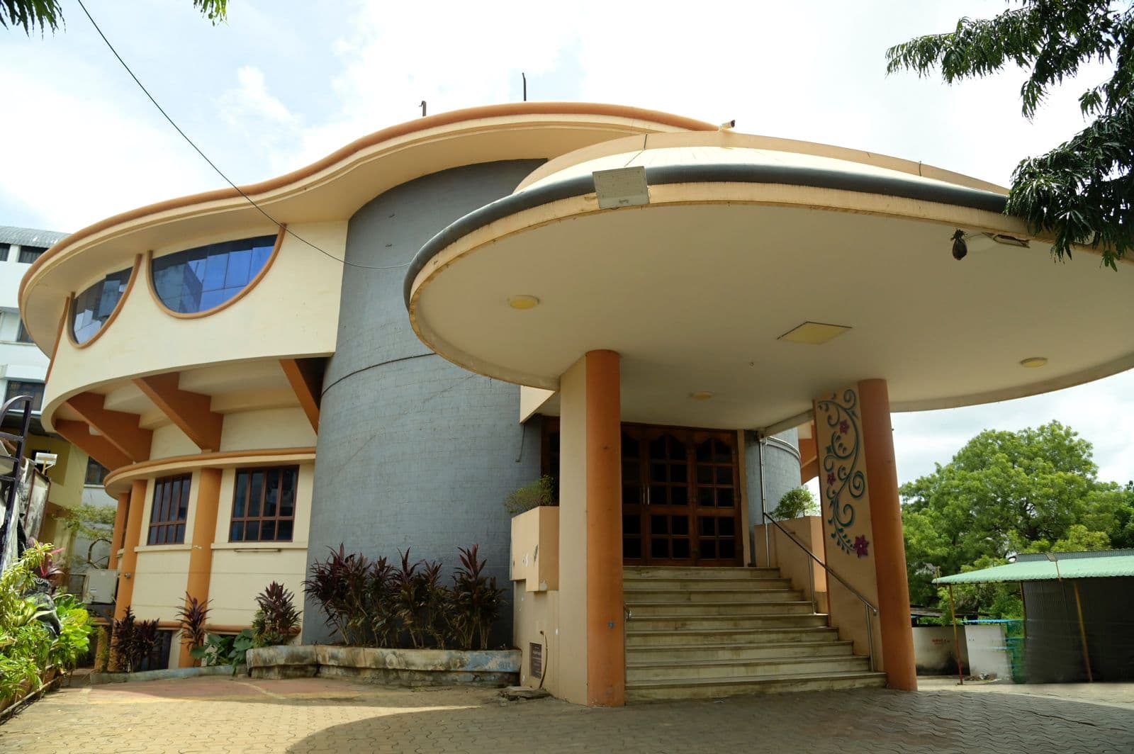 Krishna Mahal AC - Image 1